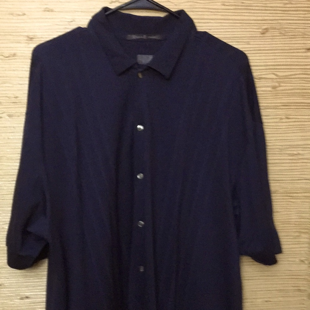 Tiger Woods Men’s Large Button down short sleeve shirt